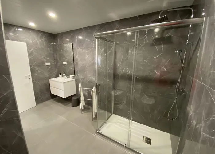 Da Silva Surf Three * Lourinhã